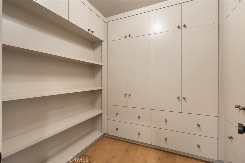 Image 25 of property listing at 5401 E El Parque, Long Beach, CA 90815