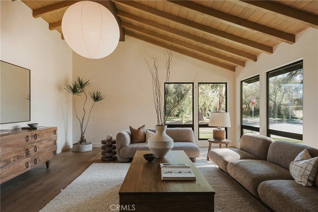 Image 6 of property listing at 5401 E El Parque, Long Beach, CA 90815