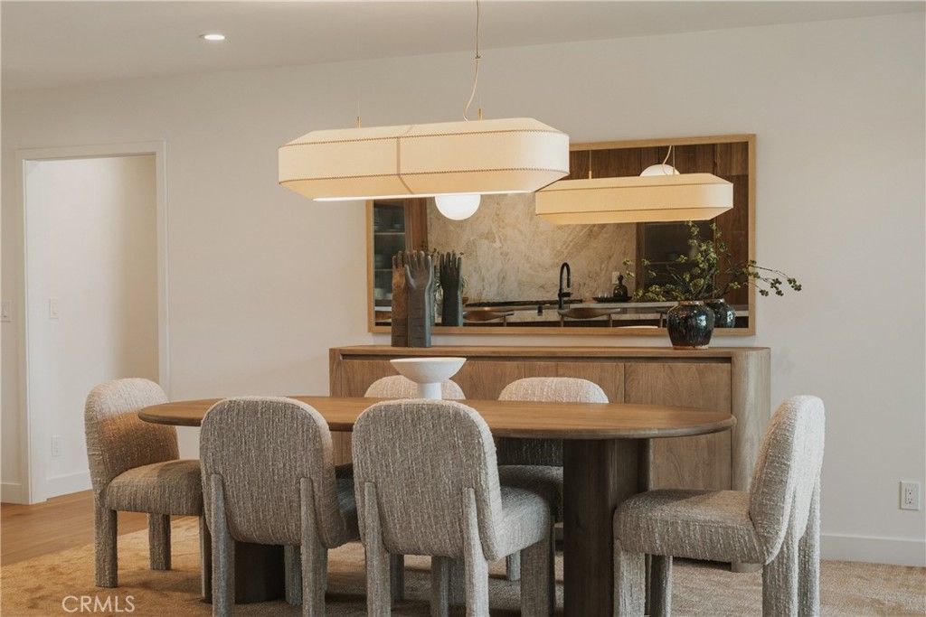 Image 9 of property listing at 5401 E El Parque, Long Beach, CA 90815