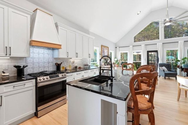 529 Battleview Drive, Smyrna, GA 30082