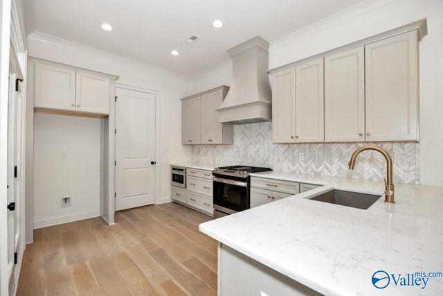 23 Eddy Street NW, Huntsville, AL 35806