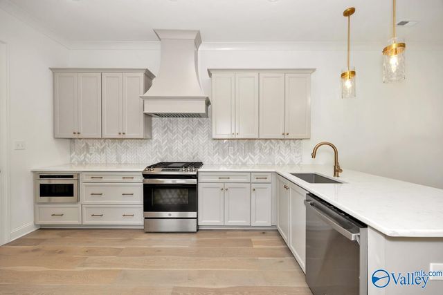 23 Eddy Street NW, Huntsville, AL 35806