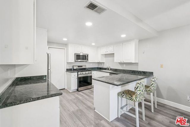 1484 3rd Street C, La Verne, CA 91750