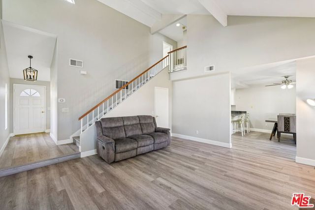 1484 3rd Street C, La Verne, CA 91750