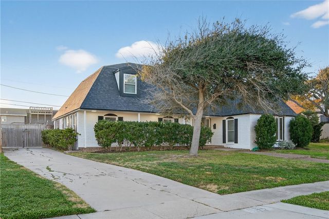 103 Granby Pl, Portland, TX 78374