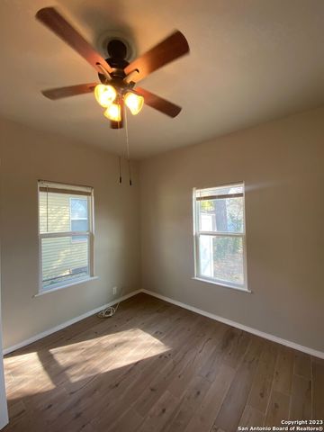 350 BARRETT PL, San Antonio, TX 78225