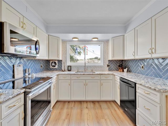 9806 Whitcomb Lane, Unincorporated, MO 63123