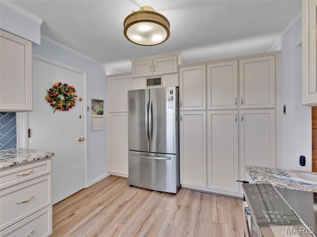 9806 Whitcomb Lane, Unincorporated, MO 63123