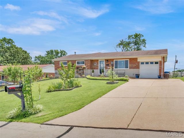 9806 Whitcomb Lane, Unincorporated, MO 63123