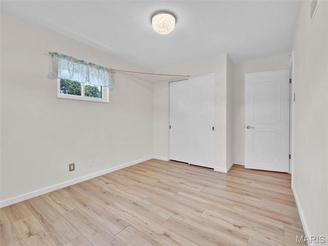 9806 Whitcomb Lane, Unincorporated, MO 63123