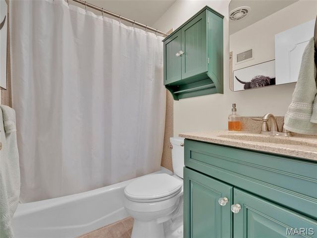 9806 Whitcomb Lane, Unincorporated, MO 63123