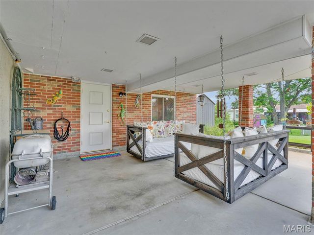 9806 Whitcomb Lane, Unincorporated, MO 63123