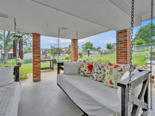 9806 Whitcomb Lane, Unincorporated, MO 63123