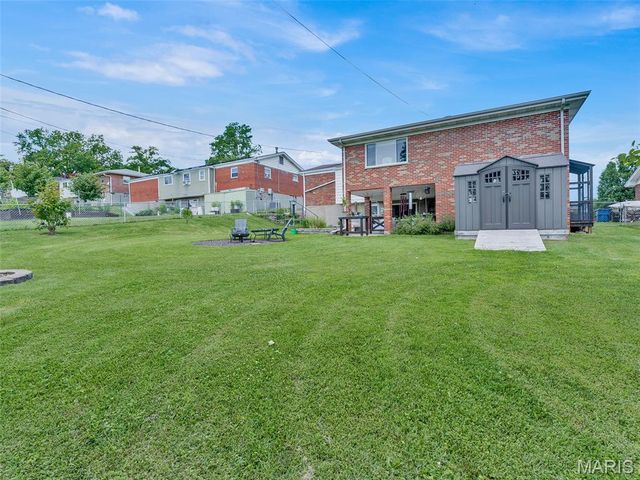9806 Whitcomb Lane, Unincorporated, MO 63123