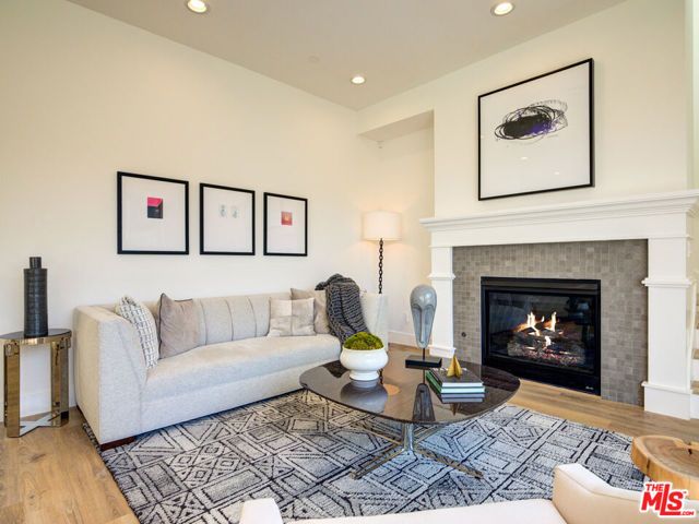 6018 Comey Avenue, Los Angeles, CA 90034