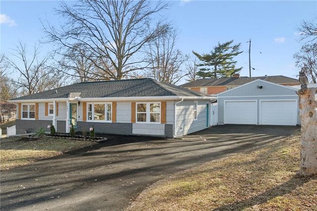 7007 Rowland Avenue, Kansas City, KS 66109