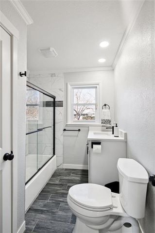 7007 Rowland Avenue, Kansas City, KS 66109