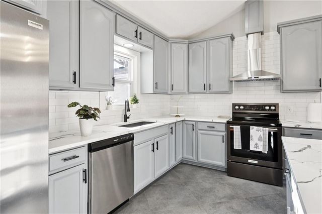 7007 Rowland Avenue, Kansas City, KS 66109