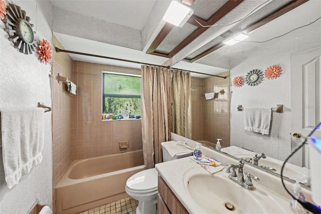 602 SPECK COURT, Tampa, FL 33613