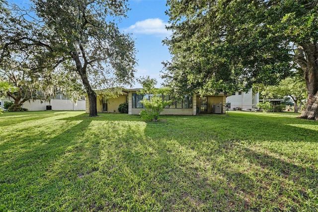 602 SPECK COURT, Tampa, FL 33613