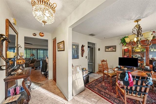 602 SPECK COURT, Tampa, FL 33613