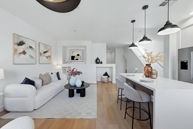 35005 11th Street, Union City, CA 94587