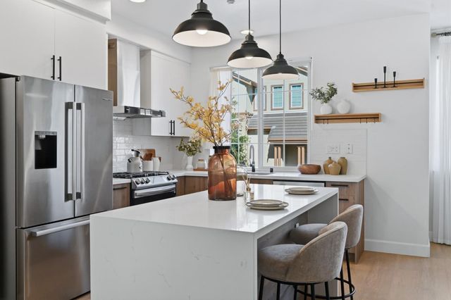 35005 11th Street, Union City, CA 94587