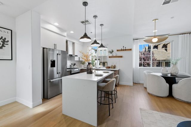 35005 11th Street, Union City, CA 94587