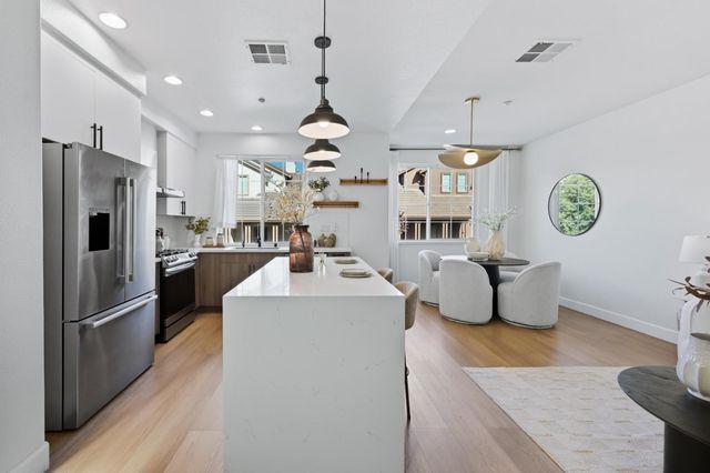 35005 11th Street, Union City, CA 94587