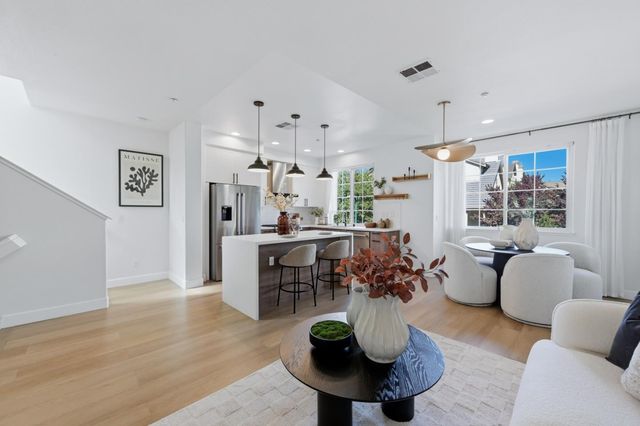 35005 11th Street, Union City, CA 94587