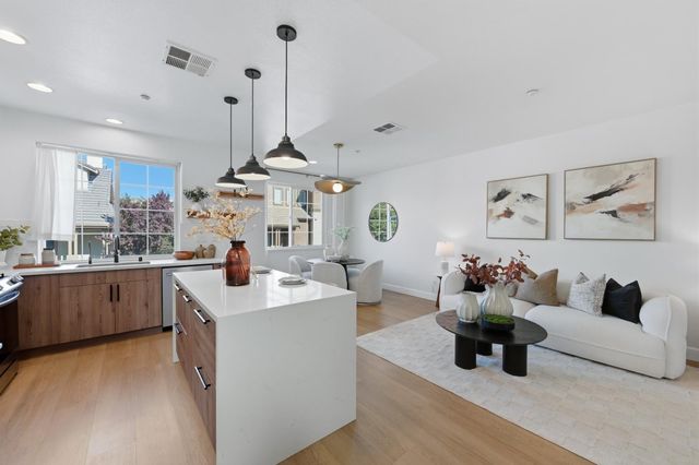 35005 11th Street, Union City, CA 94587