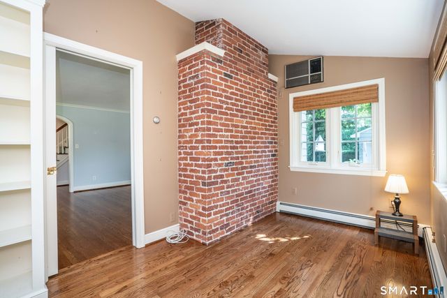 20 Cornell Road, West Hartford, CT 06107