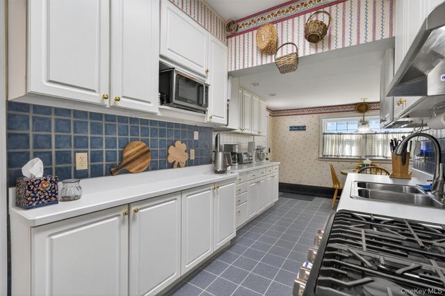 1 City Terrace N, Newburgh, NY 12550