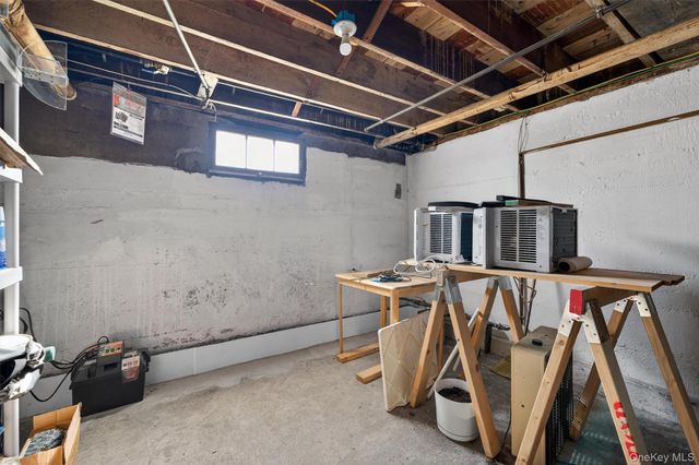 1 City Terrace N, Newburgh, NY 12550