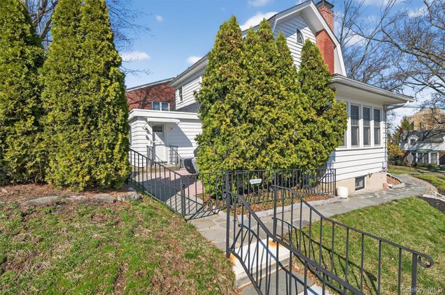 1 City Terrace N, Newburgh, NY 12550