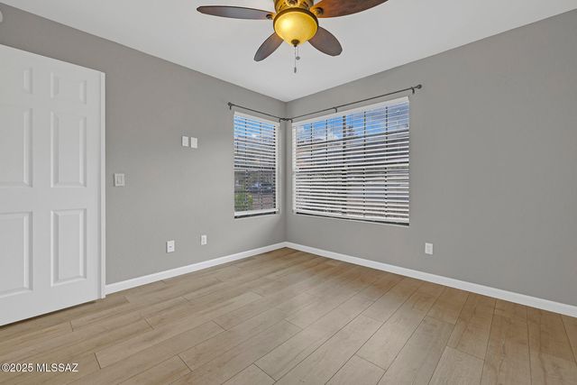 6415 N Tierra de las Catalinas Apt 38, Tucson, AZ 85718