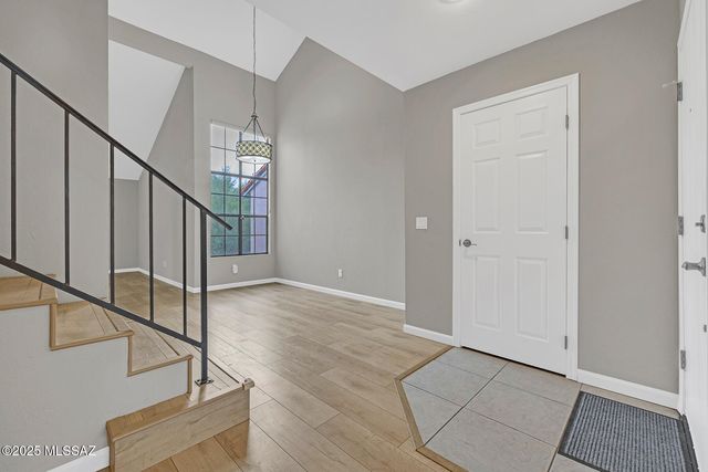 6415 N Tierra de las Catalinas Apt 38, Tucson, AZ 85718