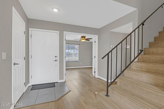 6415 N Tierra de las Catalinas Apt 38, Tucson, AZ 85718