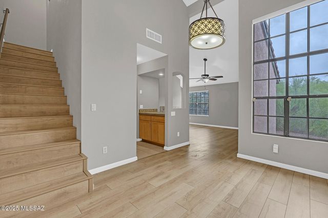 6415 N Tierra de las Catalinas Apt 38, Tucson, AZ 85718