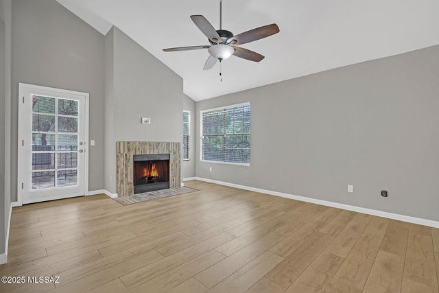 6415 N Tierra de las Catalinas Apt 38, Tucson, AZ 85718