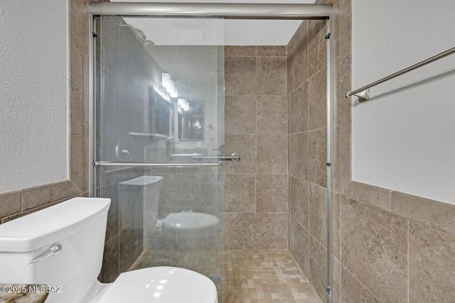 6415 N Tierra de las Catalinas Apt 38, Tucson, AZ 85718