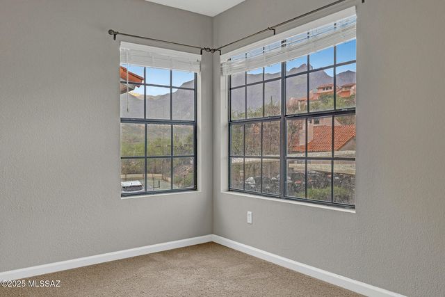 6415 N Tierra de las Catalinas Apt 38, Tucson, AZ 85718