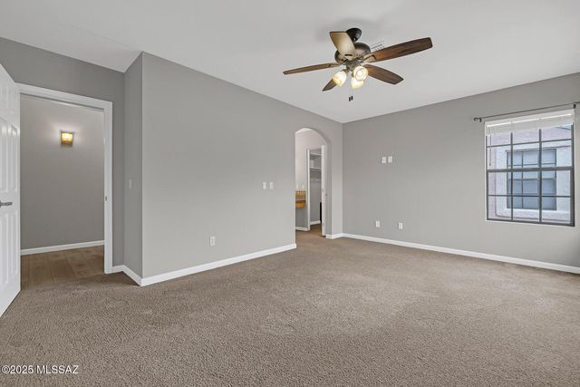 6415 N Tierra de las Catalinas Apt 38, Tucson, AZ 85718