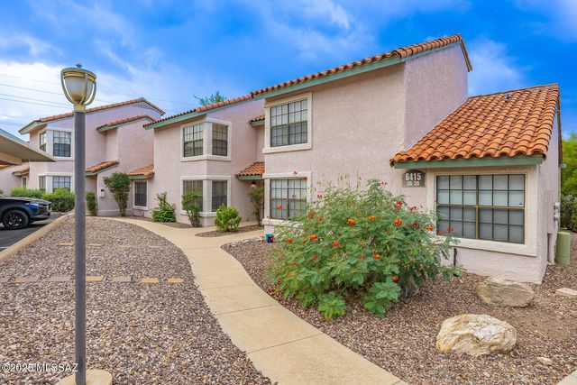 6415 N Tierra de las Catalinas Apt 38, Tucson, AZ 85718