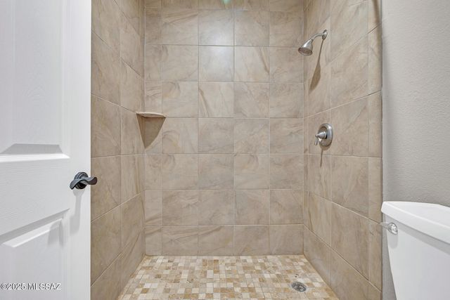 6415 N Tierra de las Catalinas Apt 38, Tucson, AZ 85718