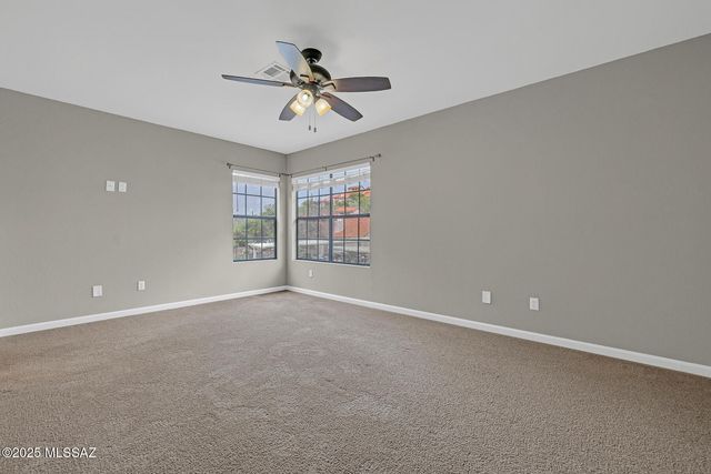 6415 N Tierra de las Catalinas Apt 38, Tucson, AZ 85718