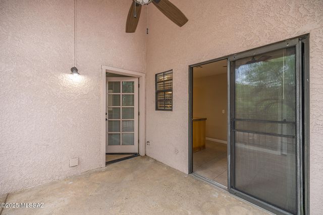 6415 N Tierra de las Catalinas Apt 38, Tucson, AZ 85718