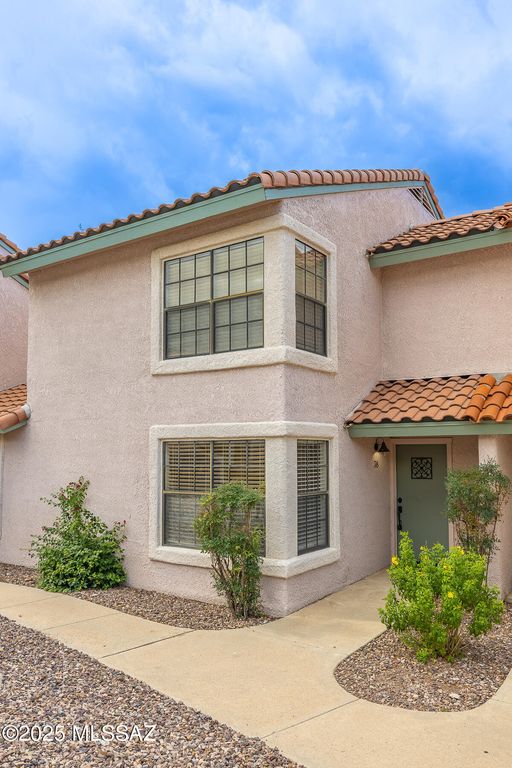 6415 N Tierra de las Catalinas Apt 38, Tucson, AZ 85718