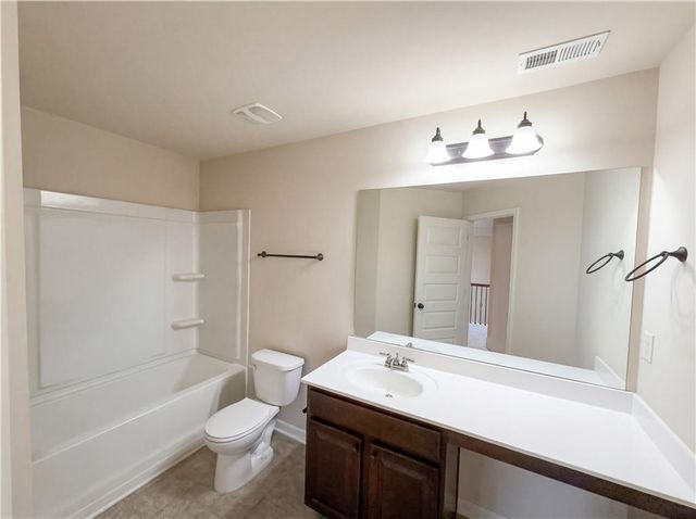 411 Little Carter Cove, Loganville, GA 30052