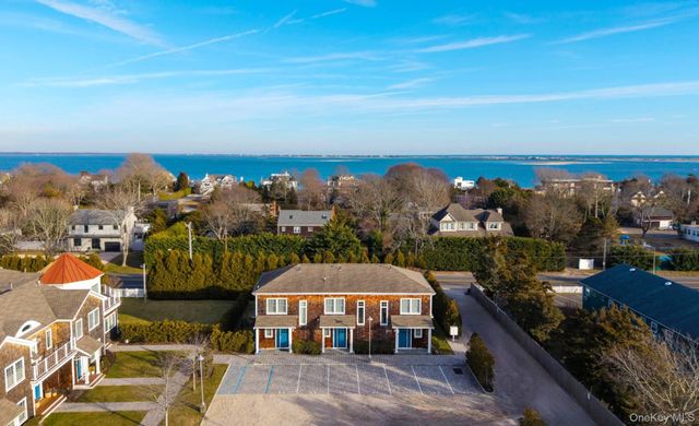 68 Foster Avenue 13, Hampton Bays, NY 11946